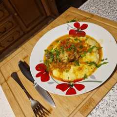 O poză a rețetei Mashed potatoes with carrot sauce, onion, red pepper.