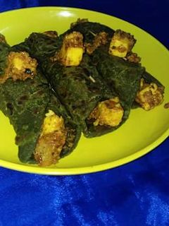 पनीर टिक्का  इन स्पिनच रैप रेसिपी मुख्य फोटो