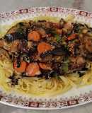 Pad thai noodles con setas shiitake y verduras