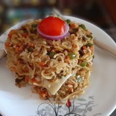 A picture of Veggie Burger Maggi.