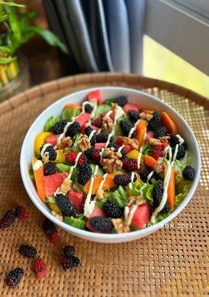 Hình của món Salad Dâu Tằm.