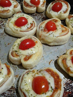 Una foto de Palmeritas de jamón y queso