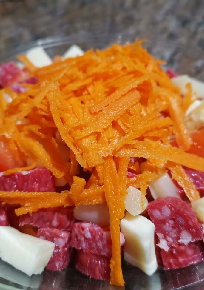 Una foto de Ensalada de salami/fuet