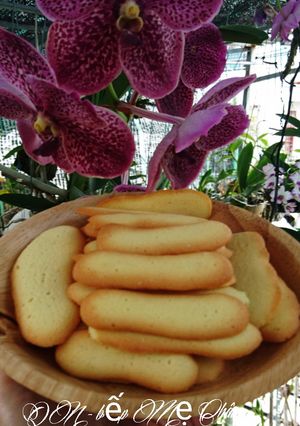 Hình của món Bánh lưỡi mèo.
