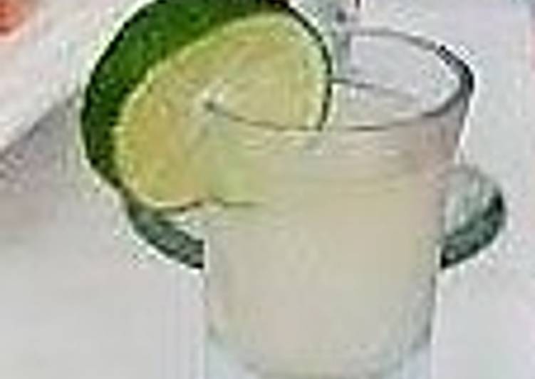 Chupito de coco, limón y tequila