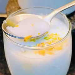 A picture of Almond Gum (gond katira) Milkshake.