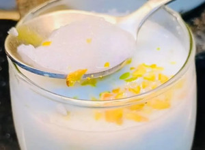 A picture of Almond Gum (gond katira) Milkshake.