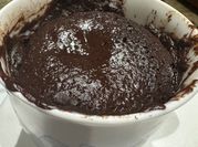 Una foto de mug cake sin harina