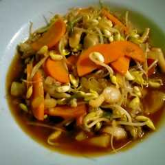 รูปของ Tumis jamur tiram wortel toge