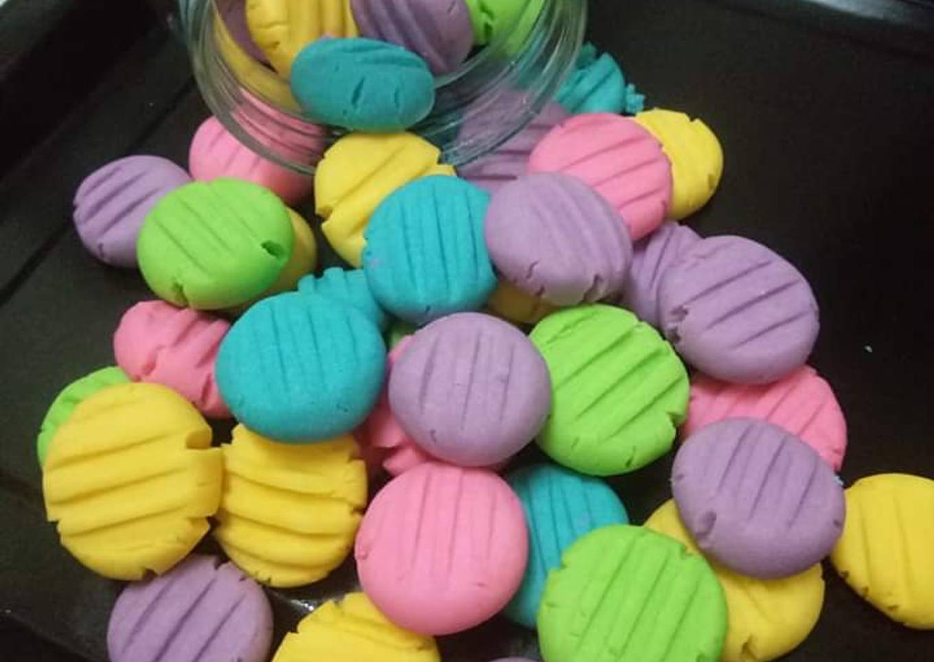 Pastel German Cookies