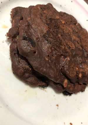 Una foto de Hot cakes de cacao y banana fit y veganos 🌱🤎