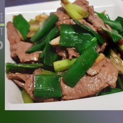 A picture of Stir-fried Beef with Spring Onion.