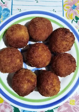 Una foto de Croquetas de plátano