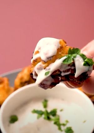 Una foto de Alitas de coliflor en airfryer