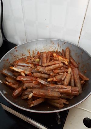 Hình của món Ốc móng tay xào cay kiểu Hàn.