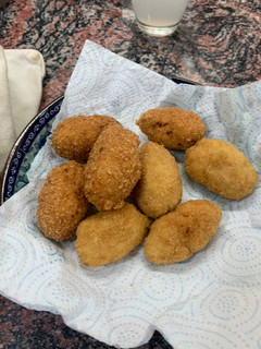 Una foto de Croquetas de langostinos cocidos