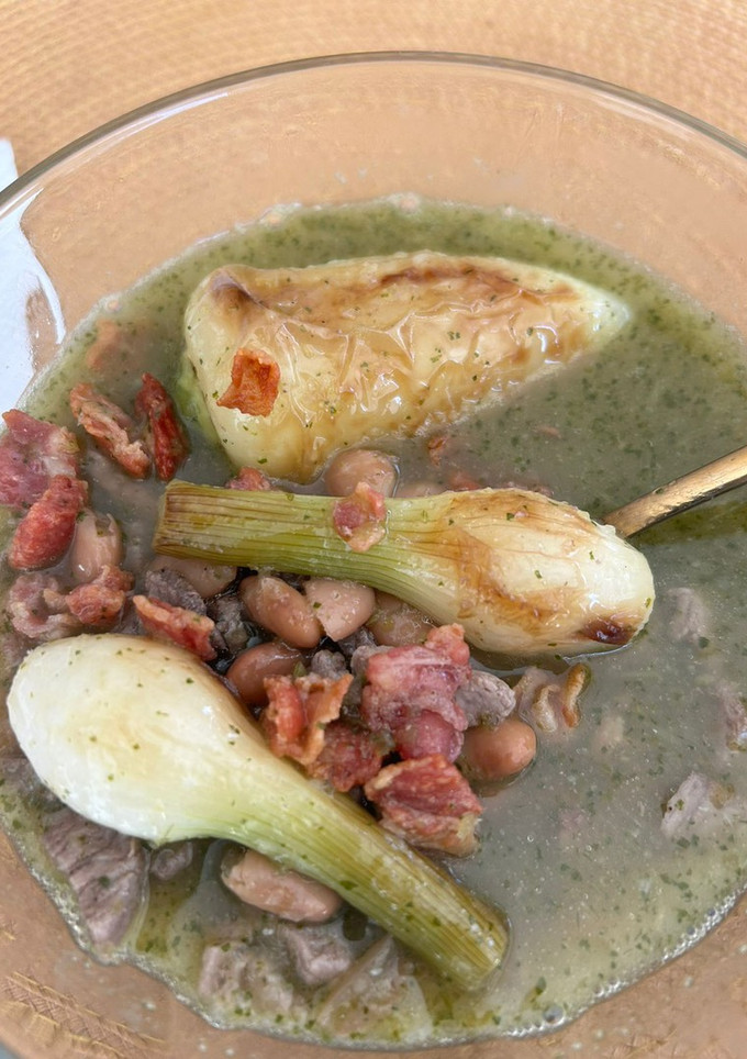 Una foto de Carne en su jugo
