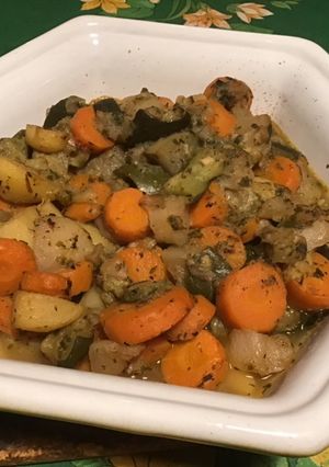 A picture of Vegetable Stew with Beef Broth, Aromatic Herbs, and Spices.