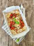 Antipasto di Feta, pomodorini e scalogno