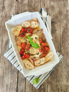 Foto di Antipasto di Feta, pomodorini e scalogno