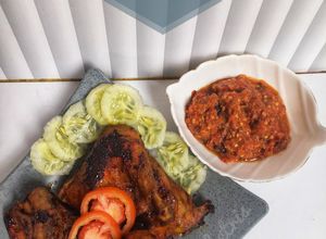 Foto resep Ayam Bakar Madu Sambal Lamongan
