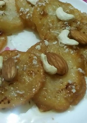A picture of Delicious Apple Jalebi.