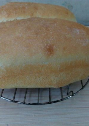 A picture of Loaf Bread.