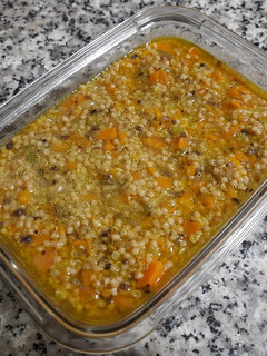 Una foto de Sopa juliana con quinoa