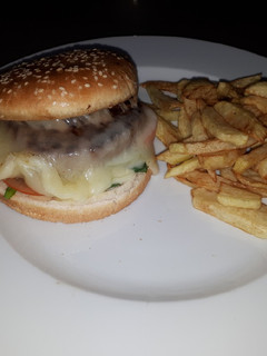 Una foto de Hamburguesa gourmet "viernes"