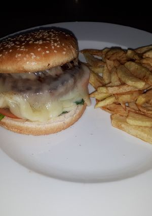 Foto principal de Hamburguesa gourmet "viernes"