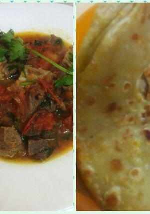 A picture of Carrot chapati with beef curry.