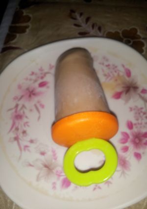 A picture of Coffee ice cream (kulfi).