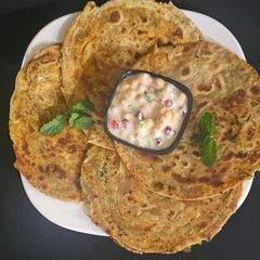 A picture of Mint paratha.