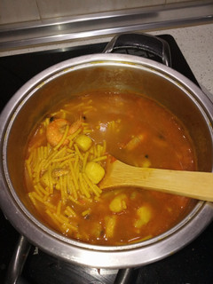 Una foto de Sopa de marisco rápida