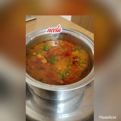 A picture of Restaurant Style Matar Paneer.