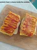 Ham n cheese inside the omelete (sandwich) ala momo😋