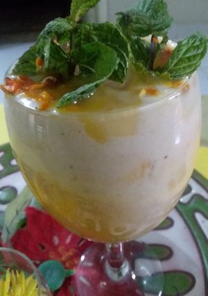 A picture of Mango Banana Shake.