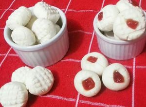 Foto de Biscoitos com leite condensado e coco