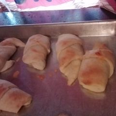 A picture of Pepperoni and cheese crescent rolls.