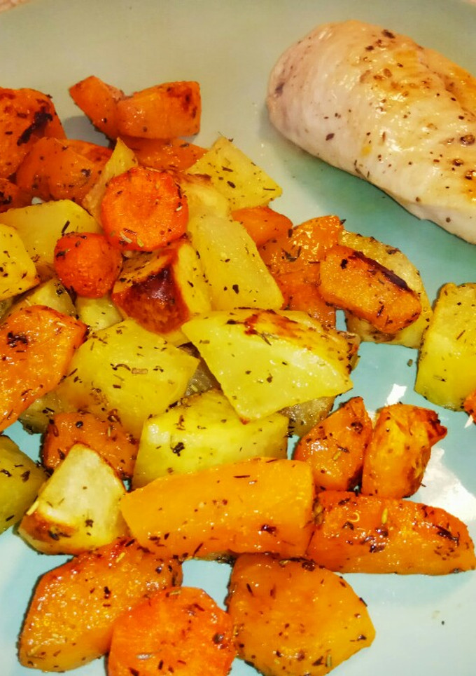Una foto de Calabaza, zanahoria y patata al horno