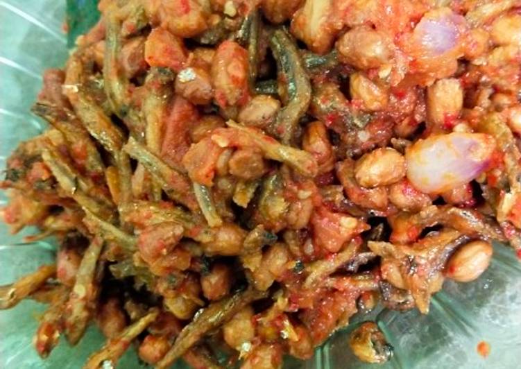 Resep masakan Balado teri Medan kacang tanah 🍴 | Resep Membuat Balado teri Medan kacang tanah 🍴 Yang Sempurna