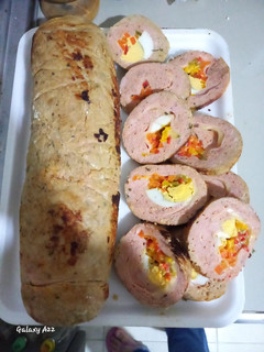 Una foto de Rollo de carne molida cerdo y pollo 🤩