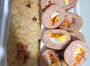 Una foto de Rollo de carne molida cerdo y pollo 🤩
