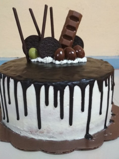 Foto resep Simple Drip Cake
