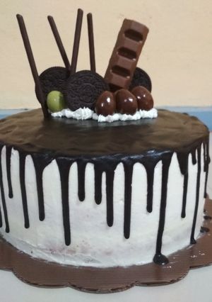 Foto resep Simple Drip Cake