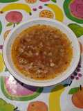 Sopa depurativa con sofrito de tomate, ajos y soja texturizada