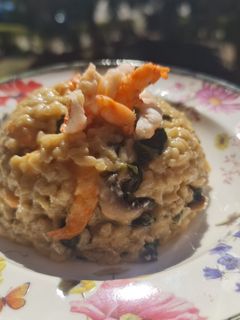 Zitronenrisotto mit Garnelen, Spinat und Champignons Rezepthauptbild