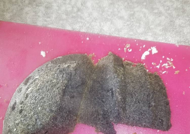 Aromatic black sticky rice cake