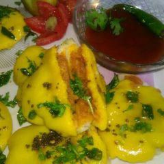 A picture of Dhokla sandwich.
