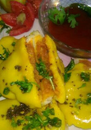 A picture of Dhokla sandwich.